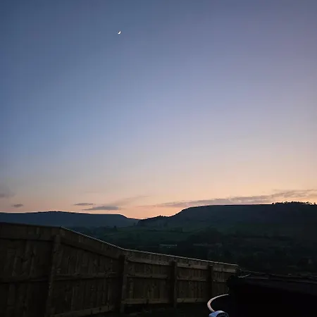 Dark Skies Den * Fryup