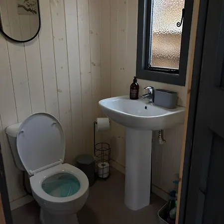 مكان تخييم Dark Skies Den