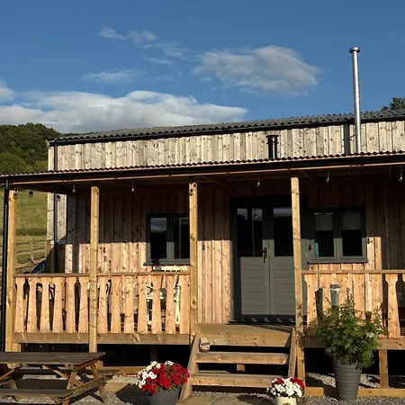 Dark Skies Den Fryup